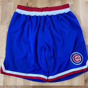 Mitchell and Ness Cooperstown collection Cubs shorts size large